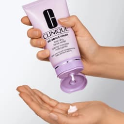 Jabón Facial Espumoso 150 ml Clinique 5